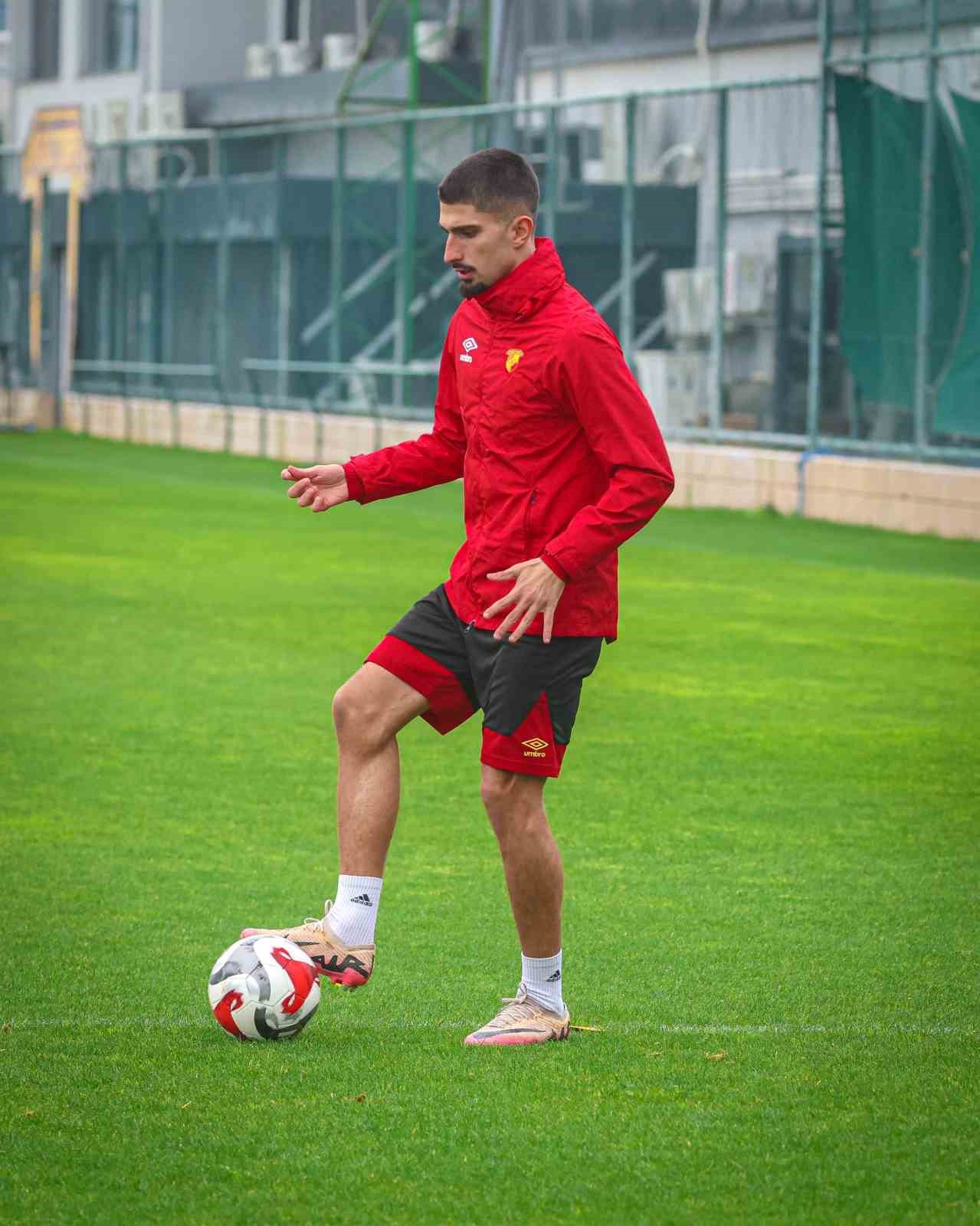 Göztepe, yeni transferlerinden henüz skor katkısı alamadı
