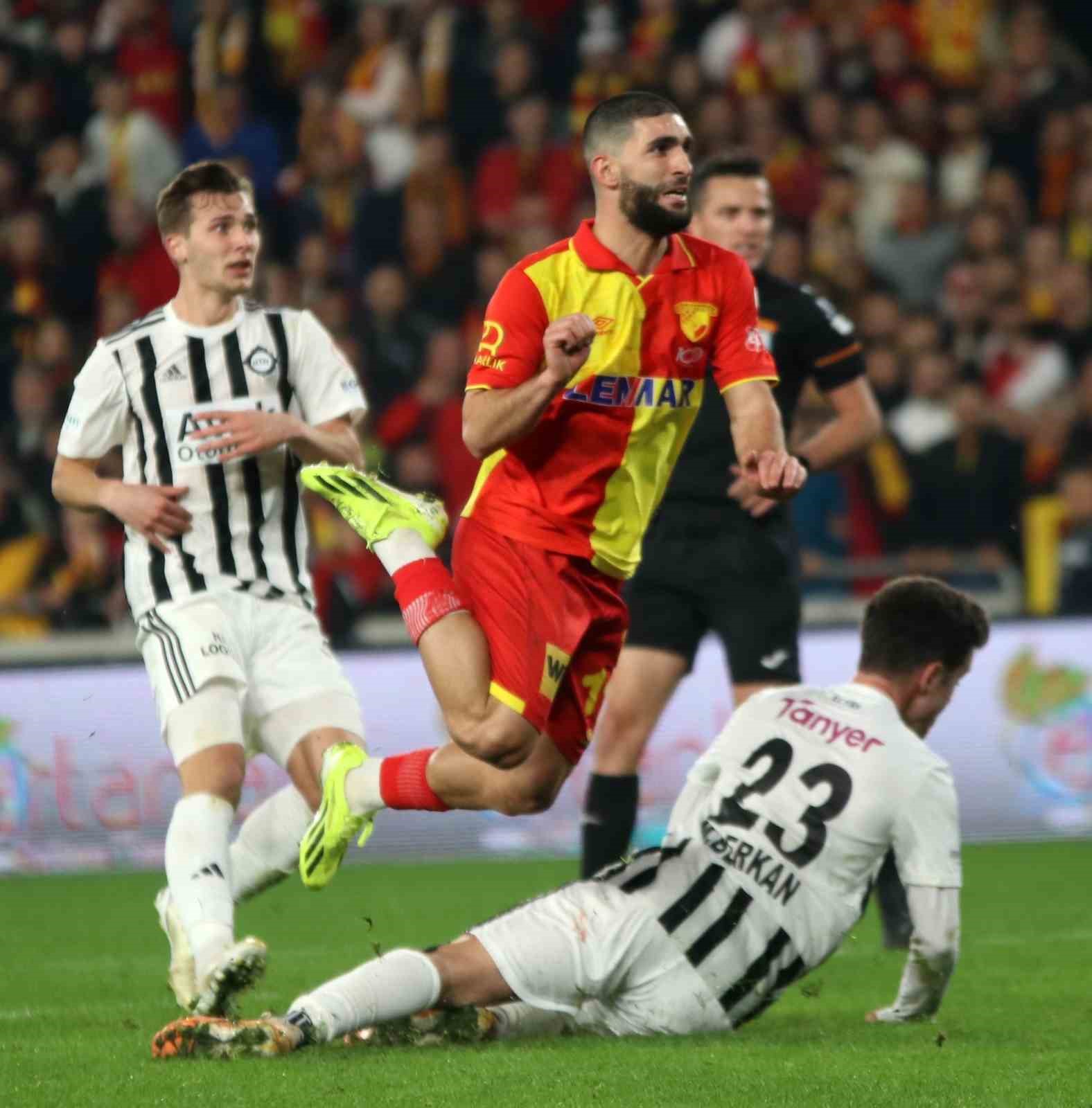 Göztepe’nin orta sahası Ahmed Ildız, Çorum FK yolcusu
