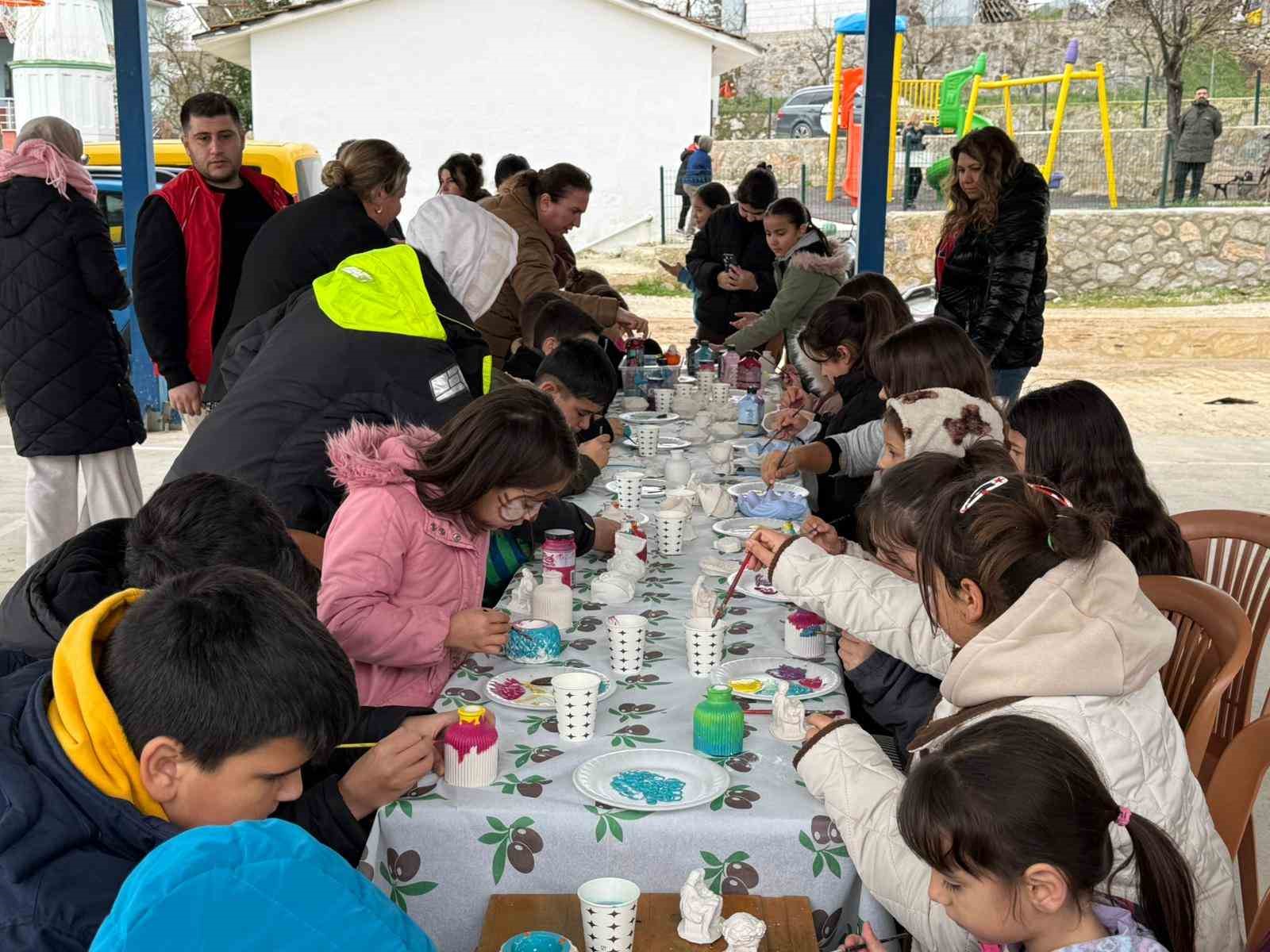 GSB Gençlik Kış Kulübü Esentepe’de çocuklarla buluştu
