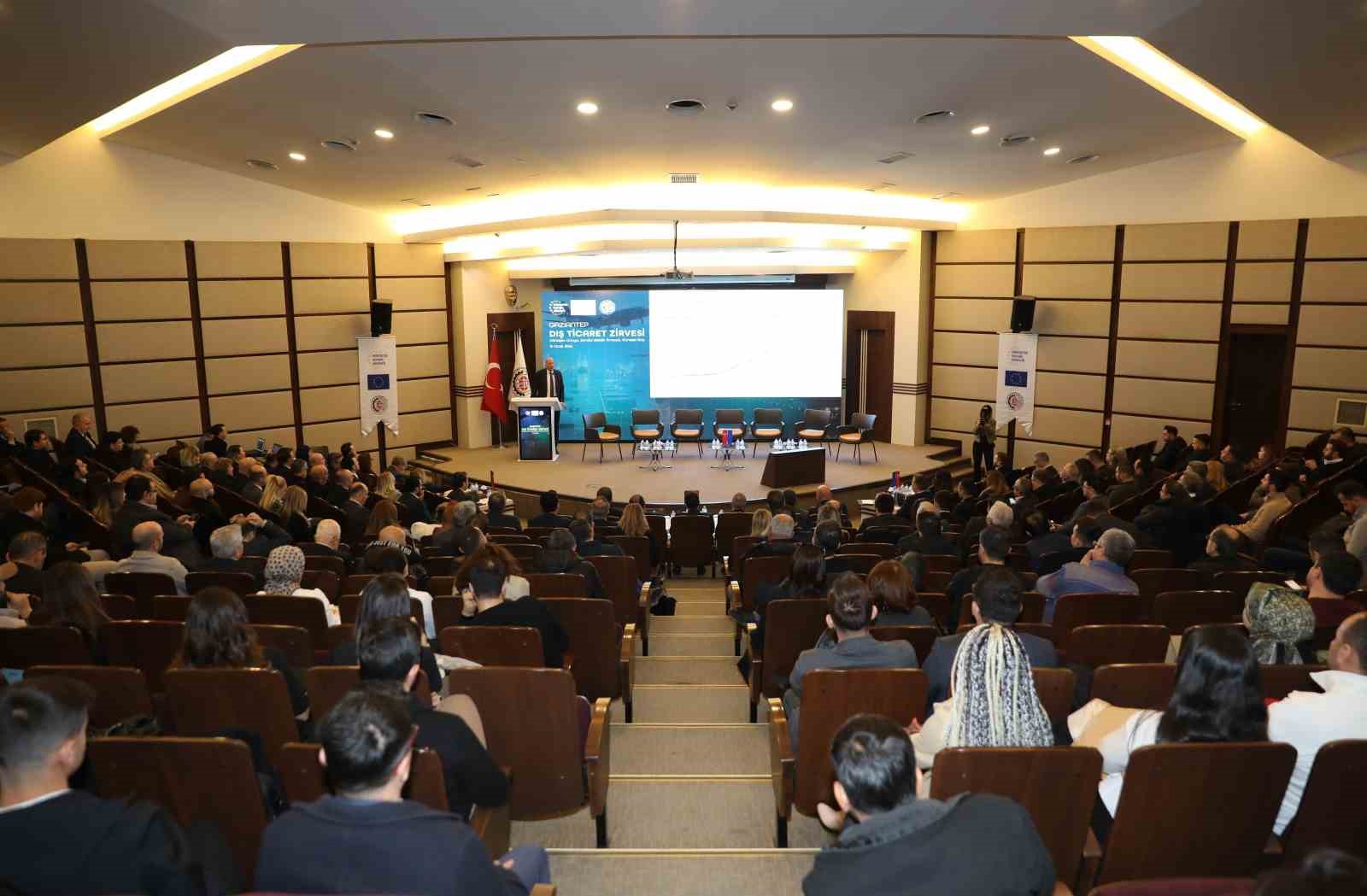 GTO’da küresel ticaretin geleceği konuşuldu
GTO’da küresel ticaretin geleceği konuşuldu