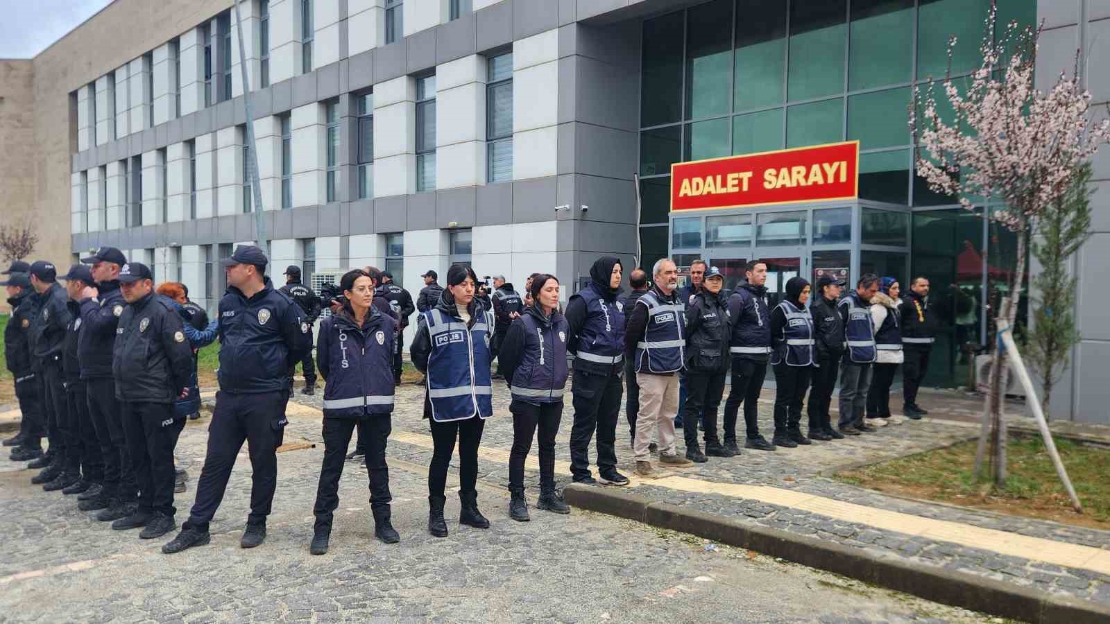 Gülistan Doku soruşturmasında dönemin başhekimi Çağdaş Özdemir adliyeye sevk edildi
