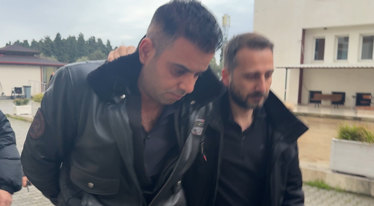 Güllü’nün kızının eski nişanlısı Kervan Eminoğlu adli kontrol talebiyle mahkemeye sevk edildi
