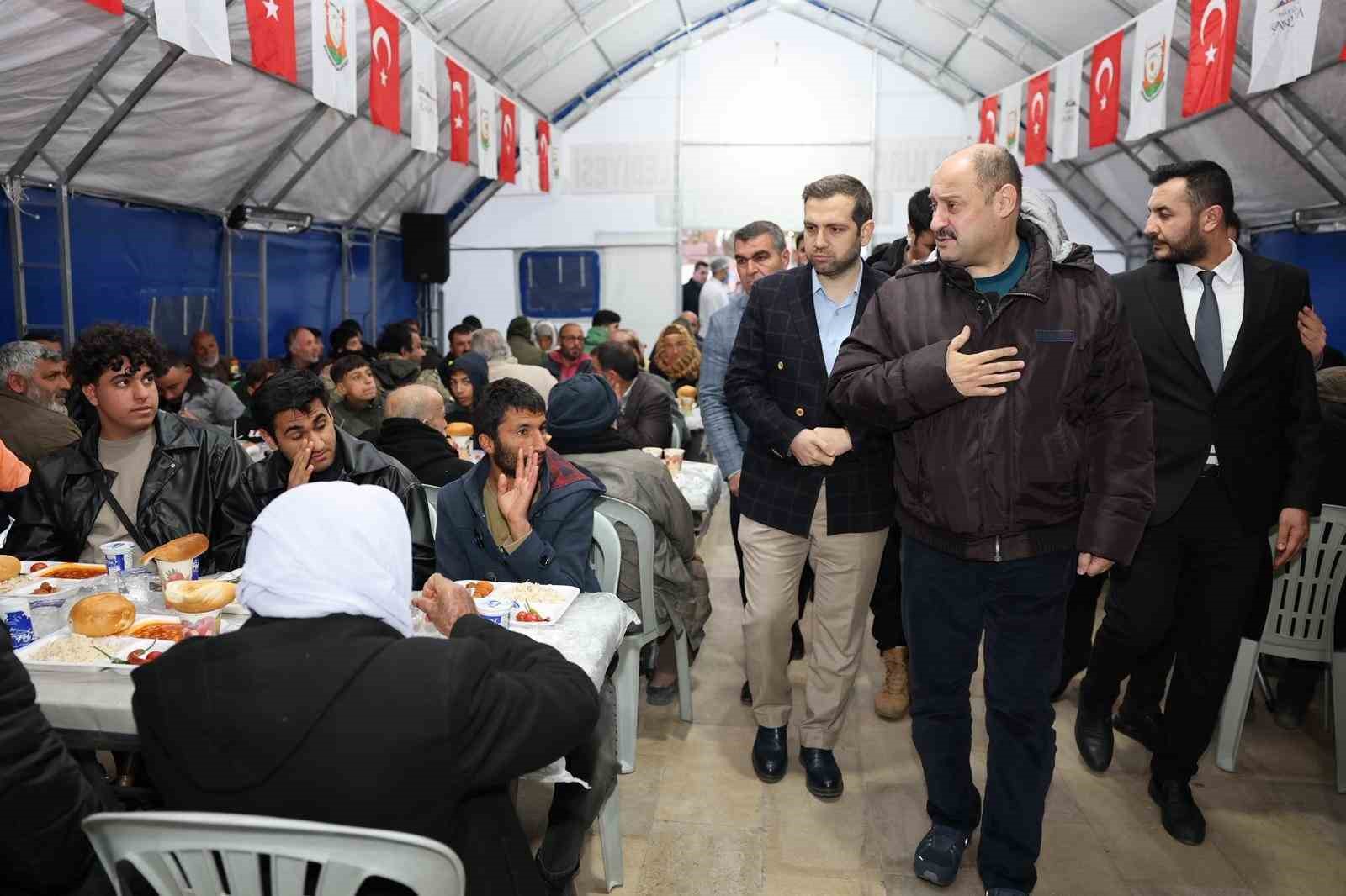 Gülpınar, iftar çadırında vatandaşlarla buluştu
