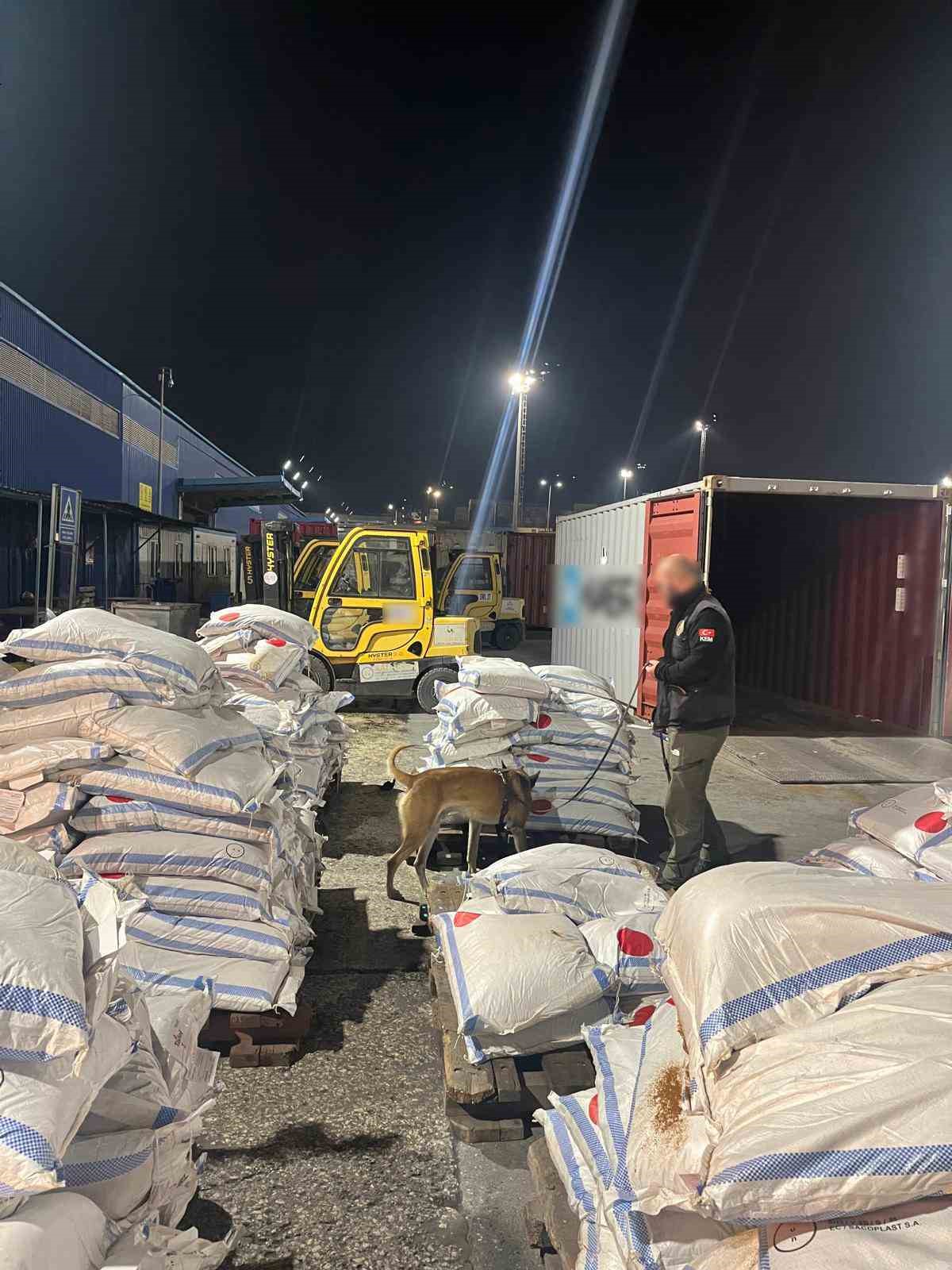 Gümrüklerde 828 milyon 272 bin liralık uyuşturucu madde ele geçirildi
