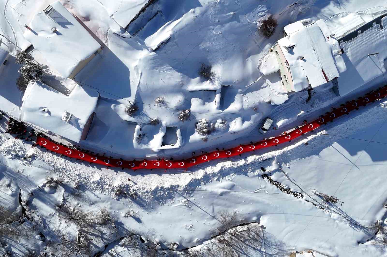 Gümüşhane’de 33. Kar Voleybolu Şenliği Ahmet Çalık anısına düzenlendi
