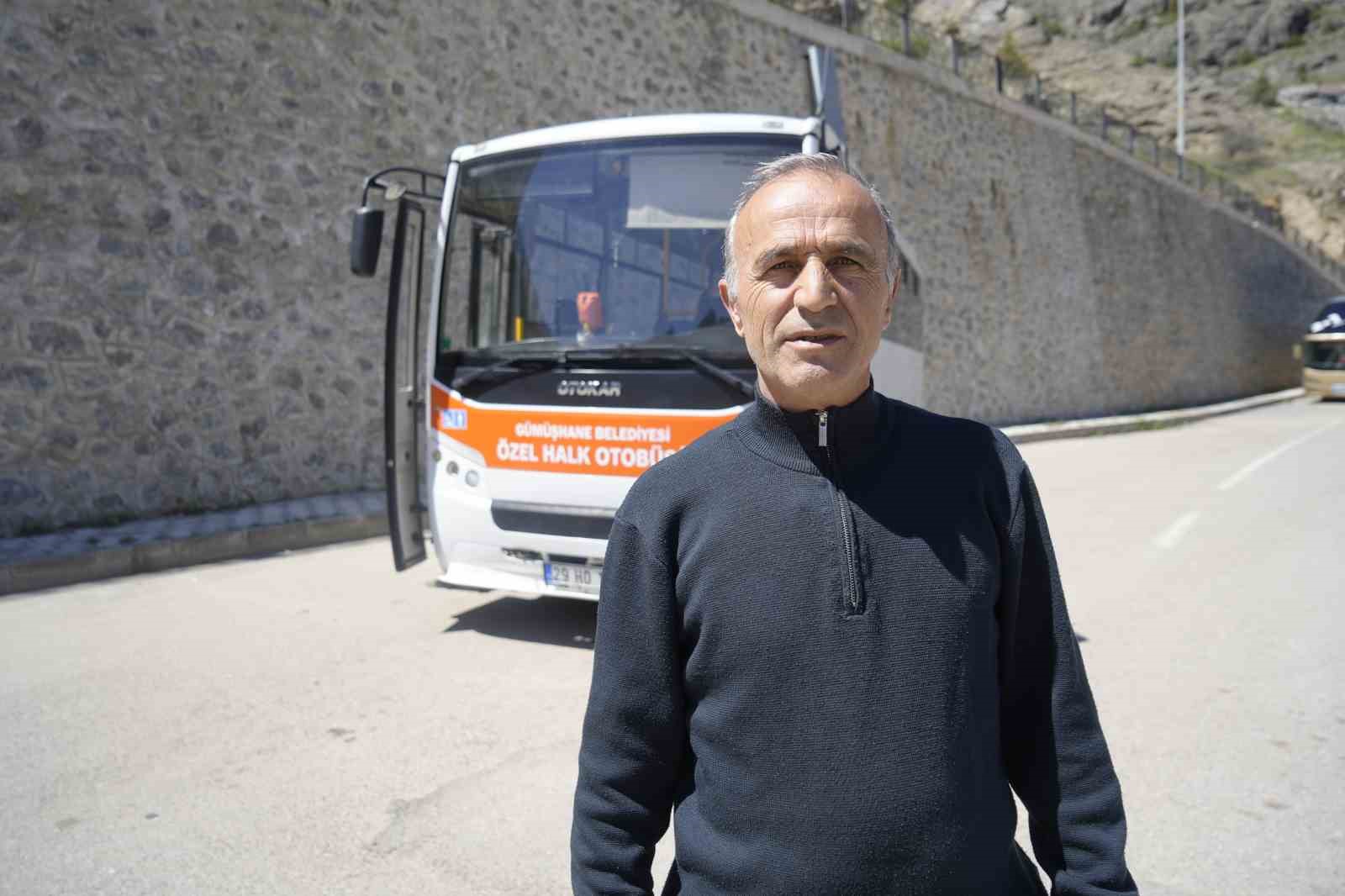 Gümüşhane’de fenalaşan yolcu hastaneye dolmuşla yetiştirildi
