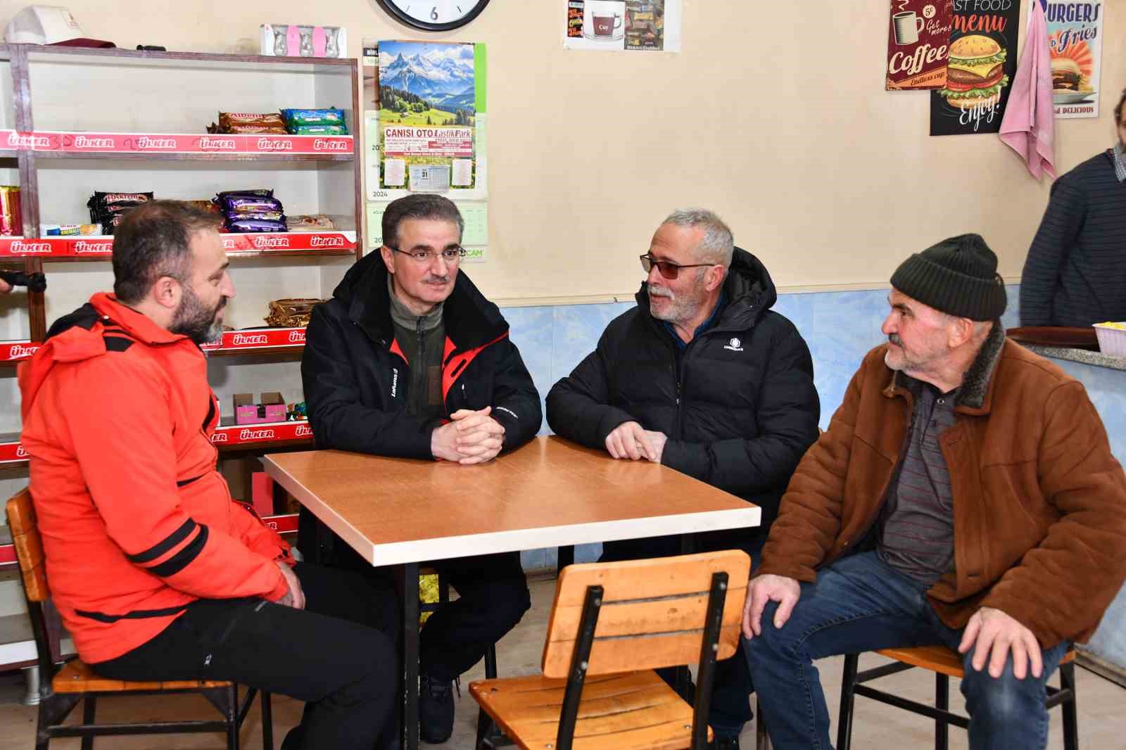 Gümüşhane’de karla mücadele
Gümüşhane’de karla mücadele