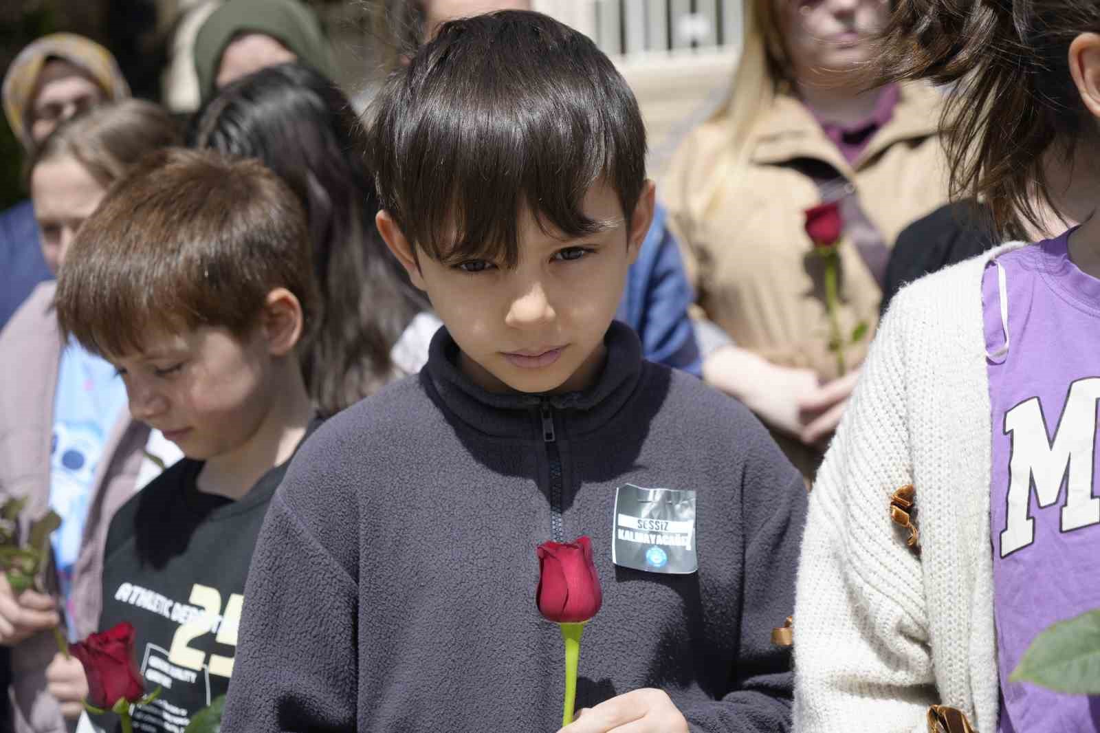 Gümüşhaneliler Kahramanmaraş’ın acısını paylaştılar
