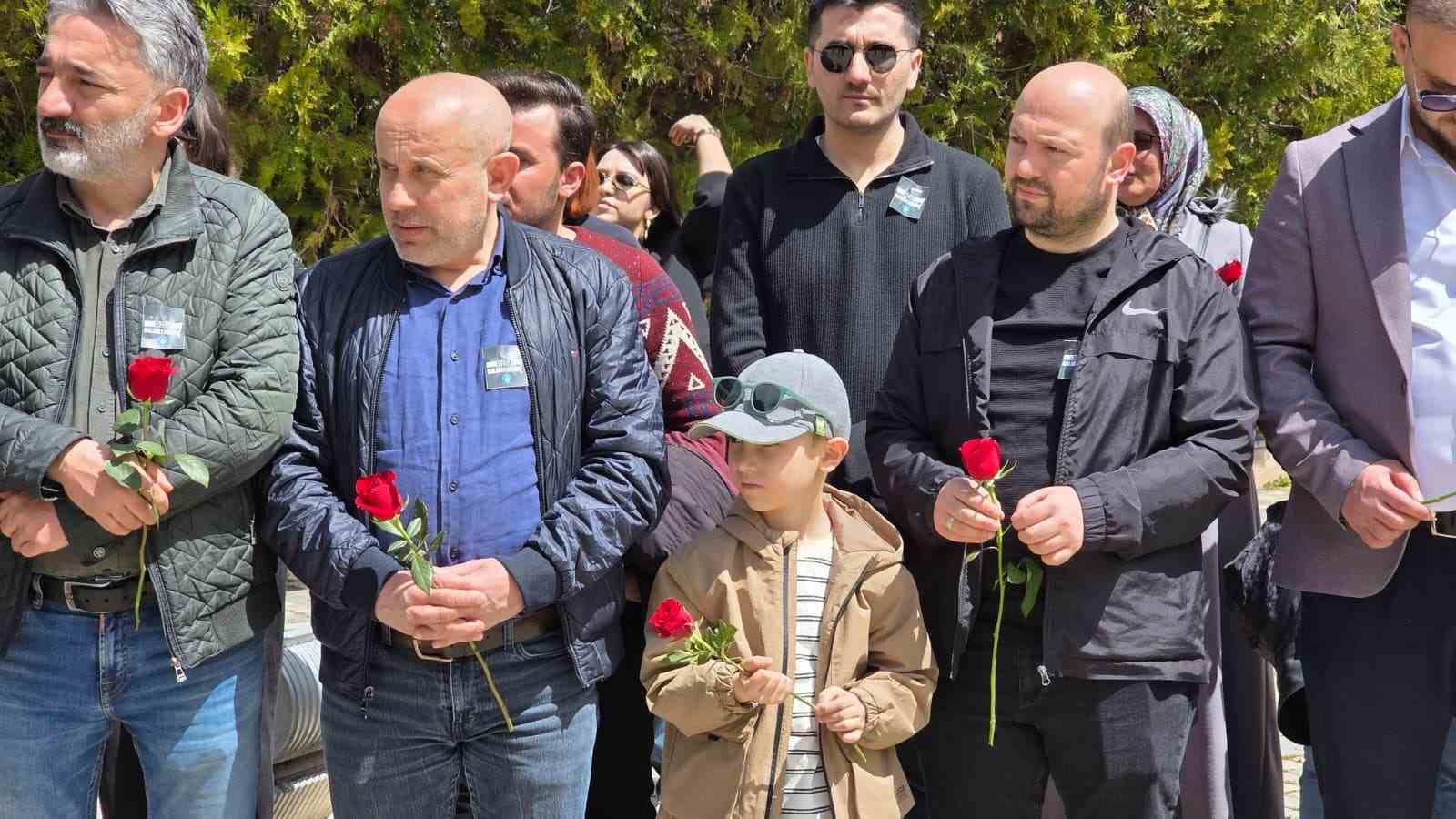 Gümüşhaneliler Kahramanmaraş’ın acısını paylaştılar
