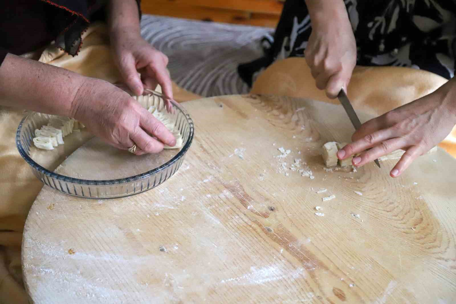 Gümüşhane’nin coğrafi işaretli lezzeti Siron’da Ramazan hazırlığı başladı
