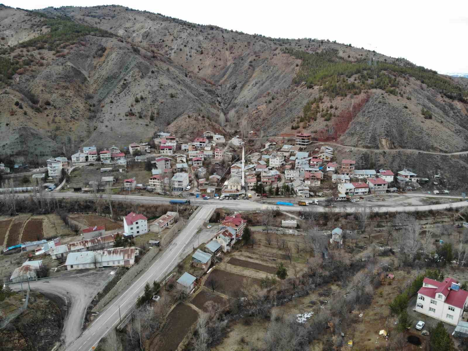 Gümüşhane’nin Kırıklı köyünde 22 yıldır ücretsiz iftar veriliyor
