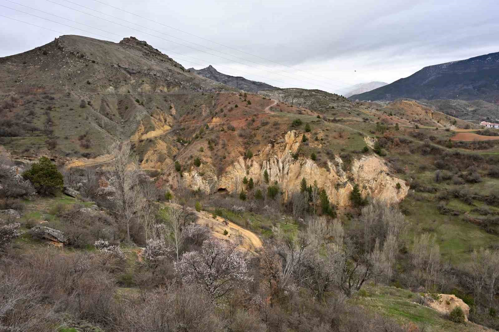 Gümüşhane’nin saklı hazinesi "Eski Mardin" hayran bırakıyor
