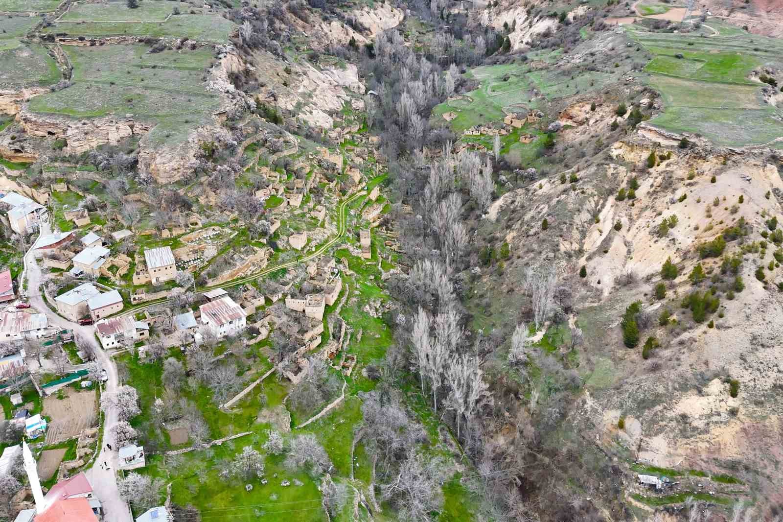 Gümüşhane’nin saklı hazinesi "Eski Mardin" hayran bırakıyor
