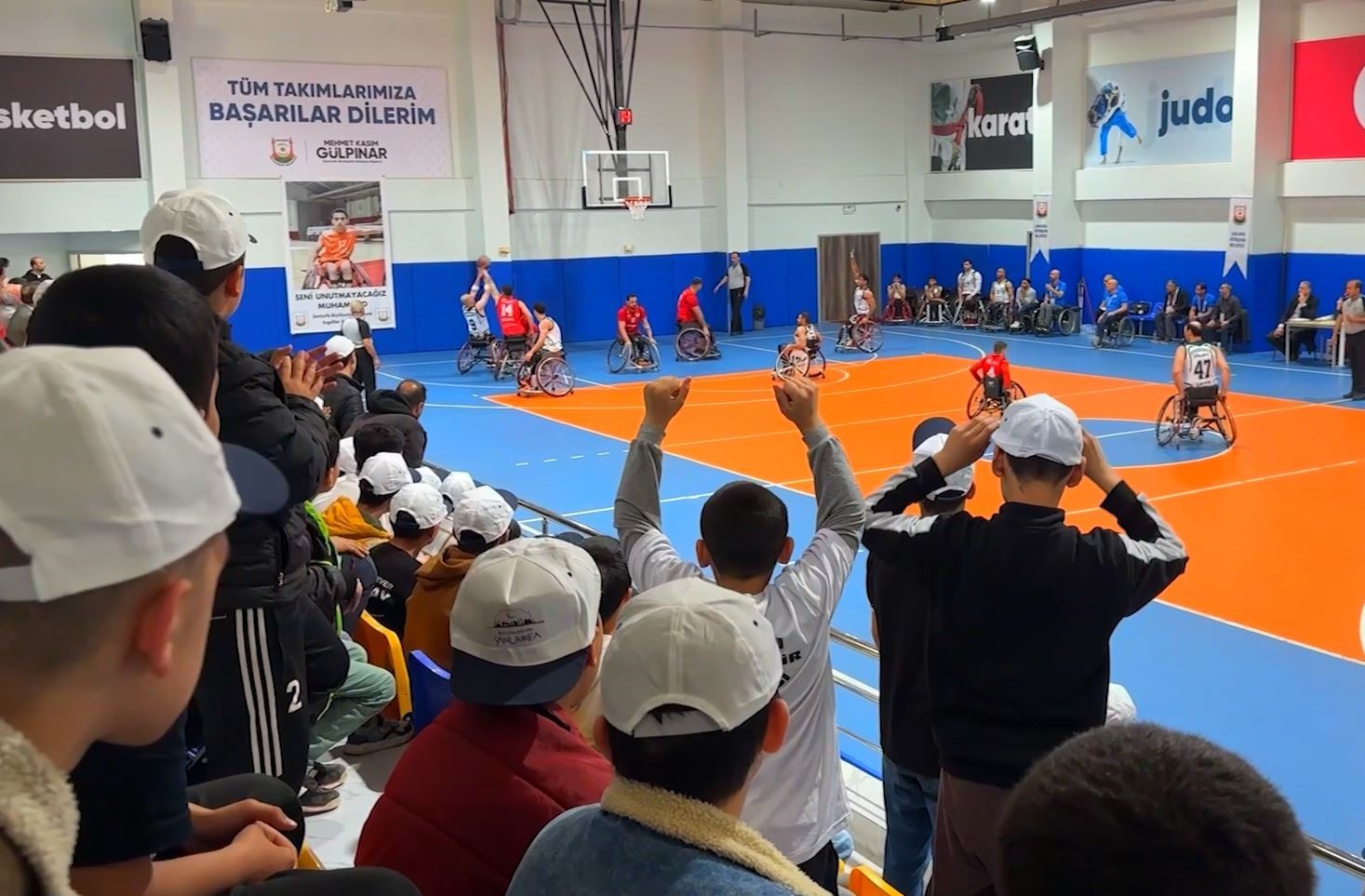 Güneydoğu derbisinde gülen taraf Şanlıurfa oldu
Güneydoğu derbisinde gülen taraf Şanlıurfa oldu