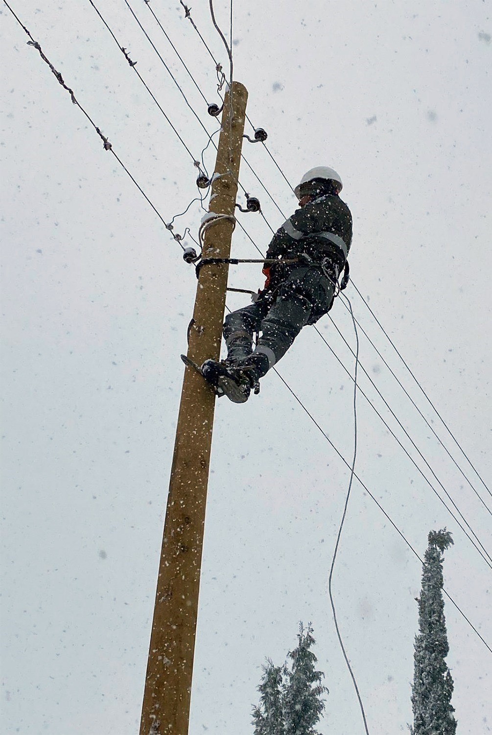 Güneydoğu son 50 yılın en sert kışında enerjisiz kalmadı
Güneydoğu son 50 yılın en sert kışında enerjisiz kalmadı