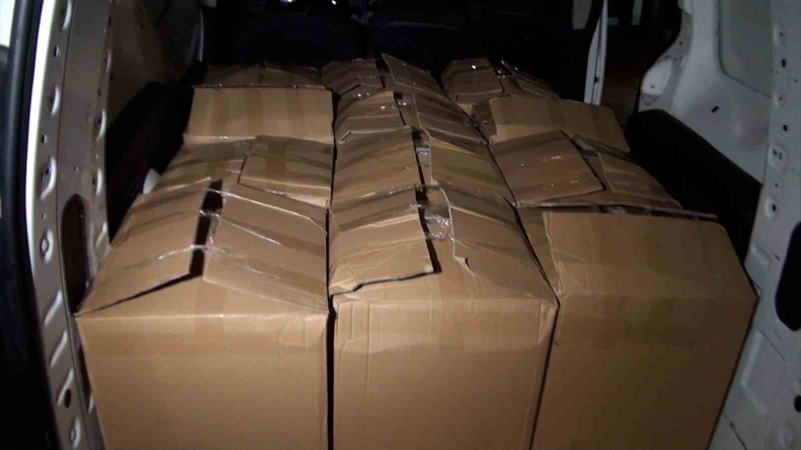 Güngören ve Zeytinburnu’nda 517 kilogram uyuşturucu ele geçirildi
Güngören ve Zeytinburnu’nda 517 kilogram uyuşturucu ele geçirildi