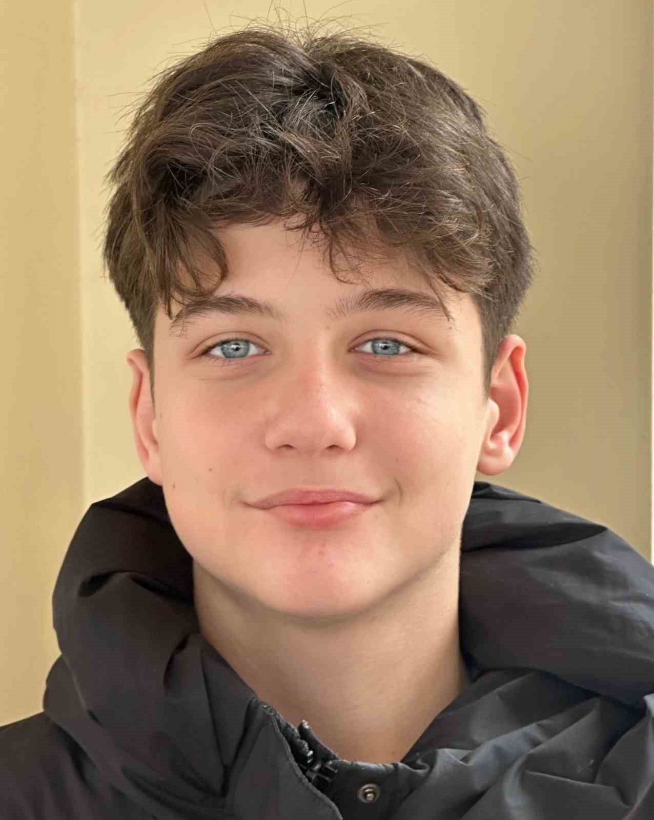 Güngören’de bıçaklanarak öldürülen 16 yaşındaki Atlas’ın ailesine tehdit mesajlarına ilişkin soruşturma başlatıldı
