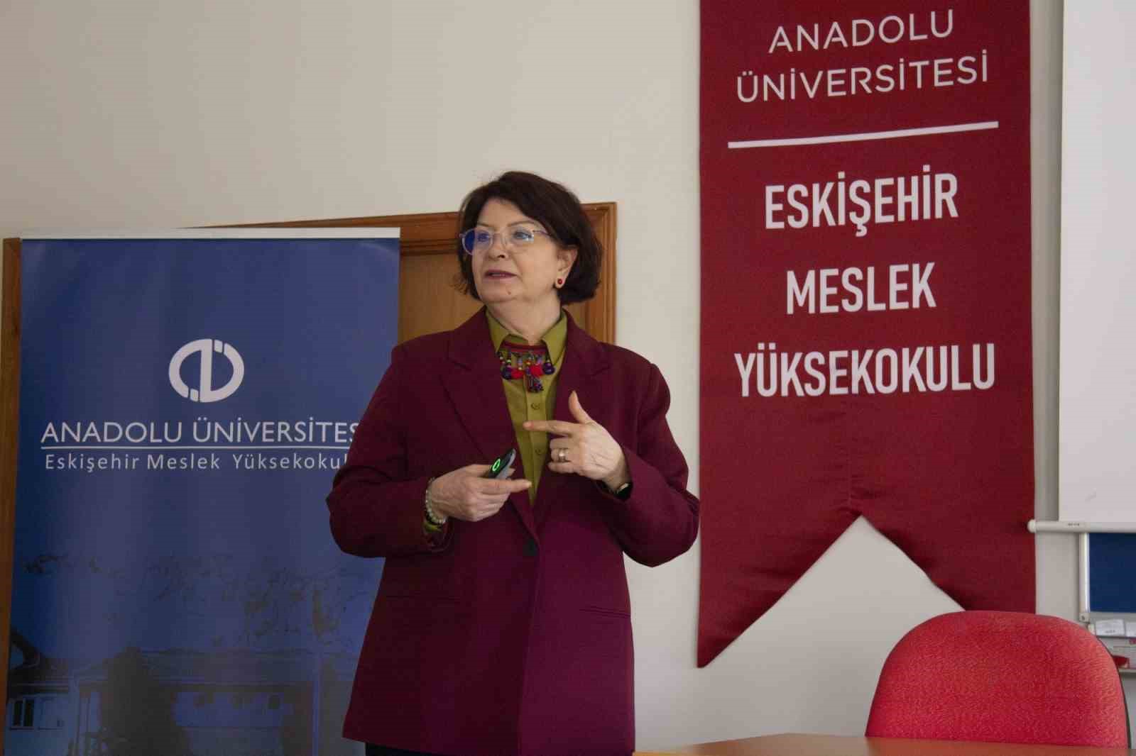 Günlük hayatta sürdürülebilirlik bilinci ele alındı
Günlük hayatta sürdürülebilirlik bilinci ele alındı