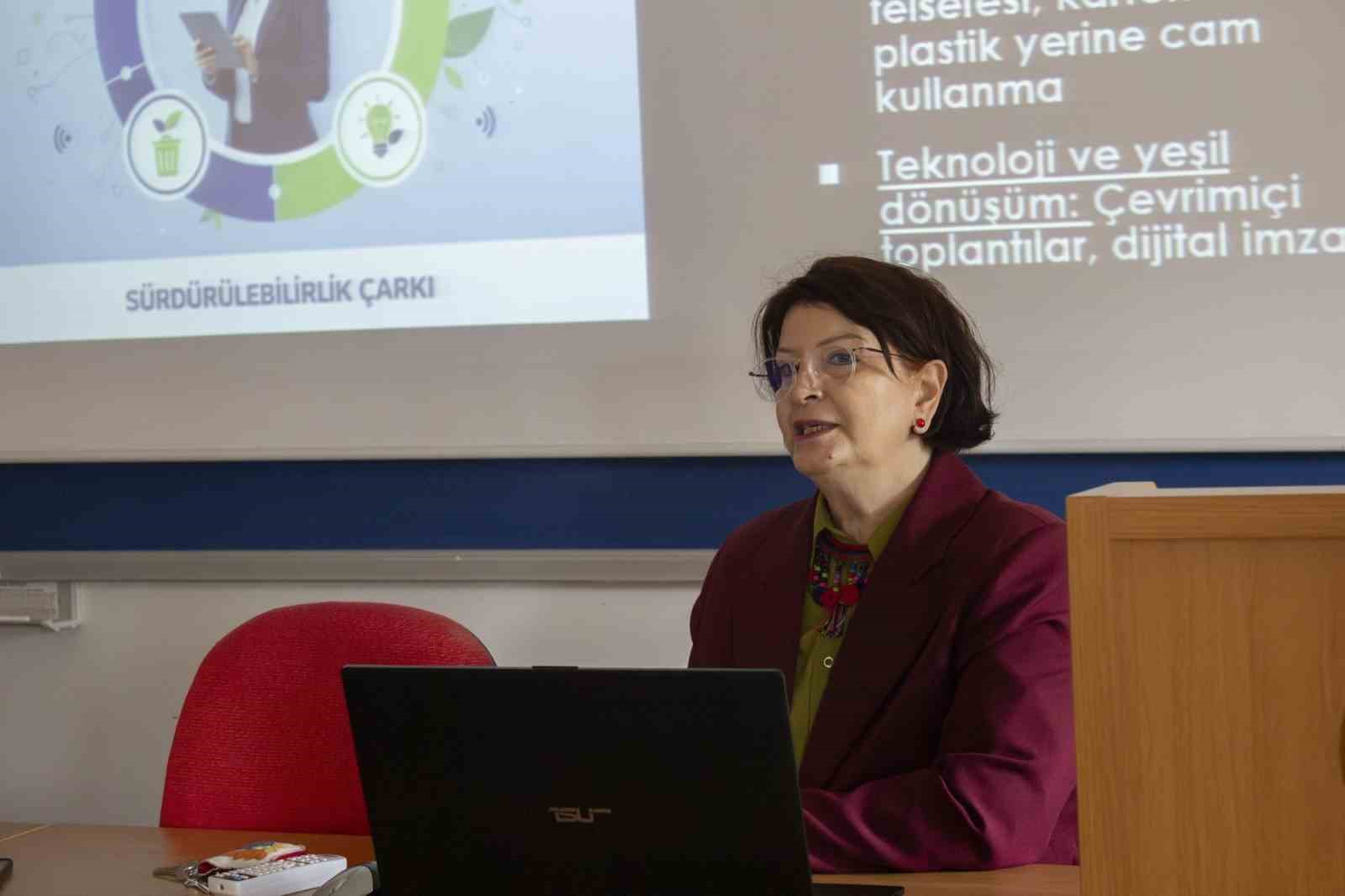 Günlük hayatta sürdürülebilirlik bilinci ele alındı
Günlük hayatta sürdürülebilirlik bilinci ele alındı