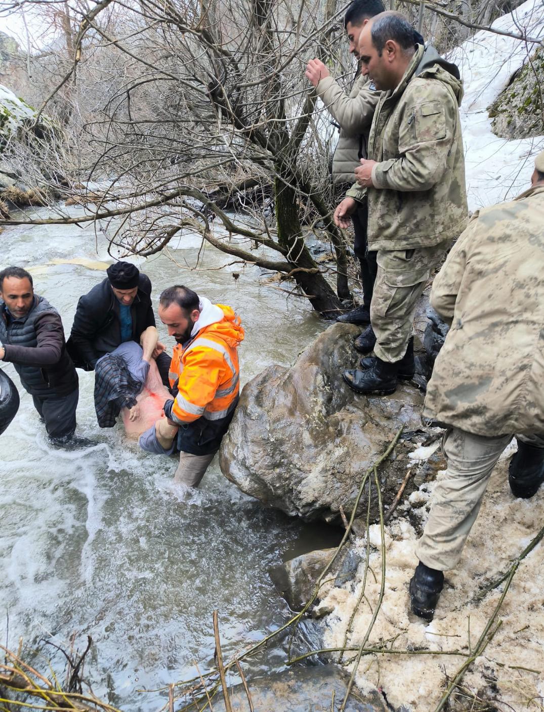 Güroymak’ta feci kaza: 3 ölü, 5 ağır yaralı
