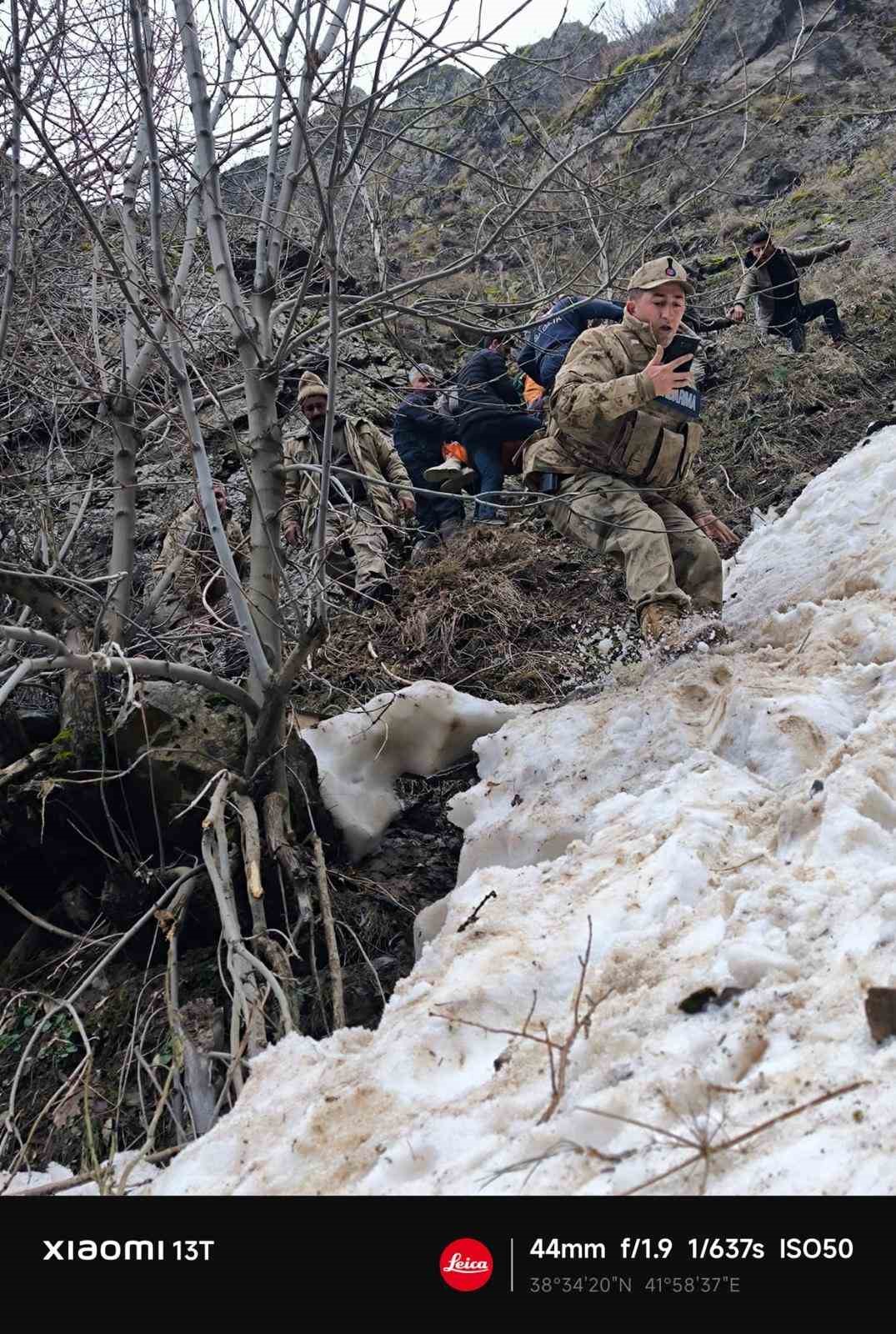 Güroymak’ta feci kaza: 3 ölü, 5 ağır yaralı
