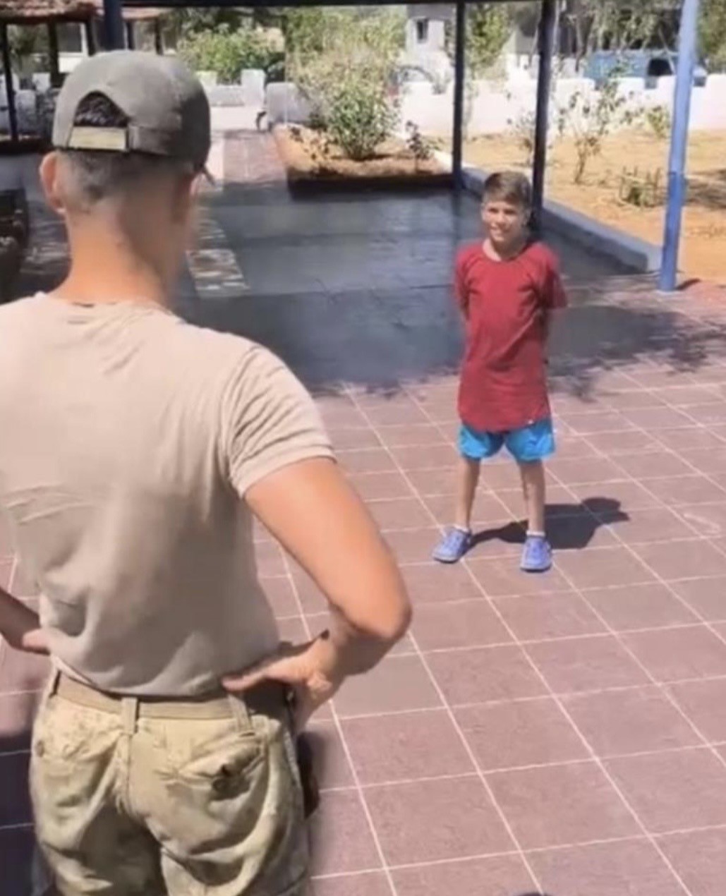 "Gürültü" gerekçesiyle öldürülen 10 yaşındaki çocuğun davasında üst mahkeme kararı bozdu
