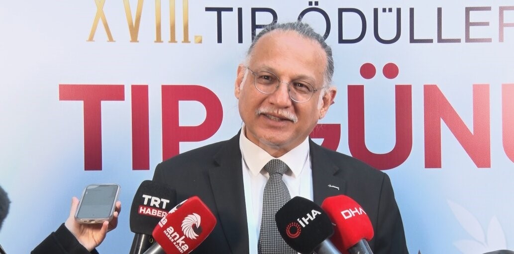 Güven Hastanesi’nden Tıp Bayramı’nda ödül töreni
