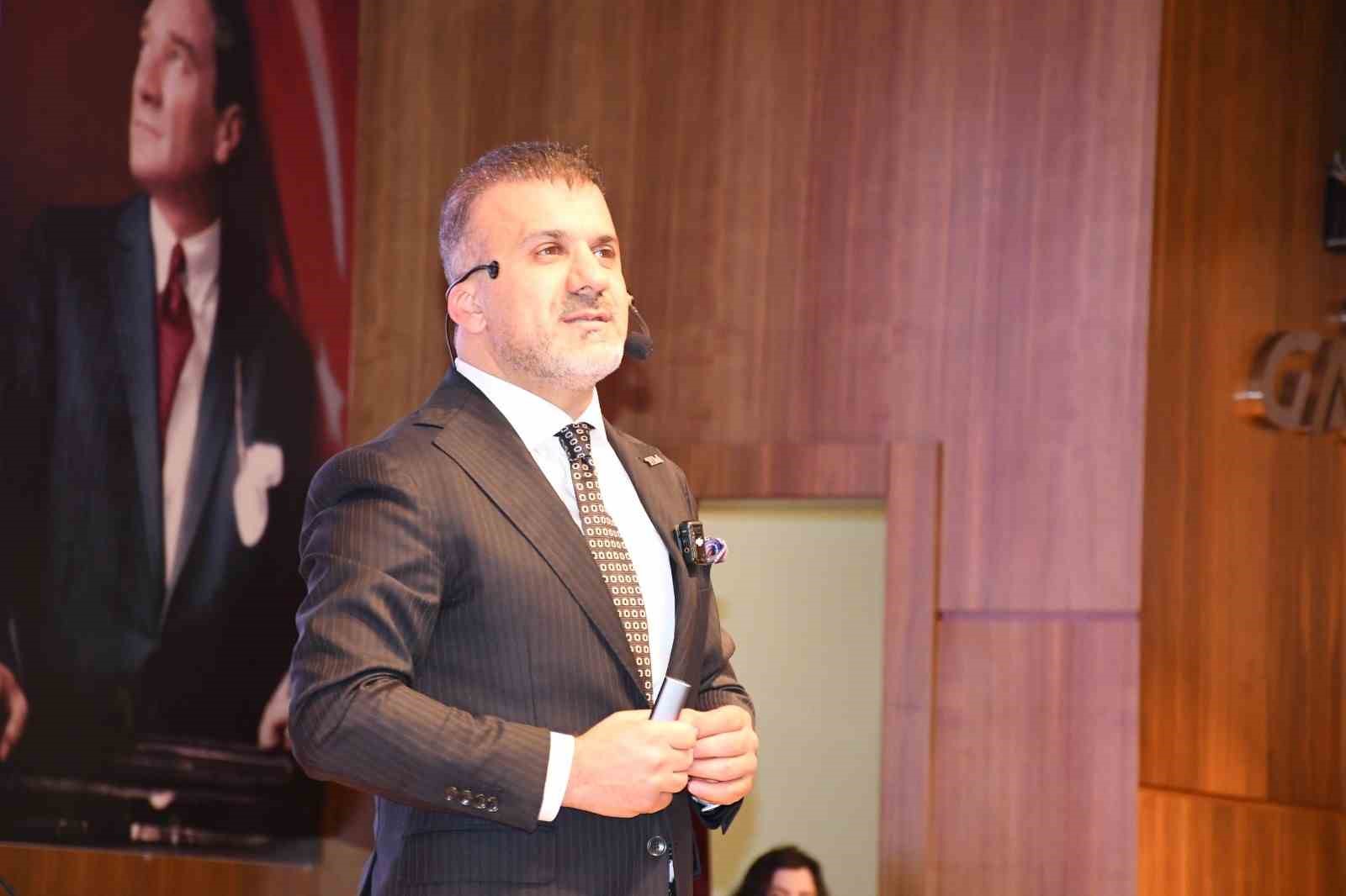 Güven tazeleyen Celal Kadooğlu: "Irak’ta iç siyasette yaşanan gerginlikler ihracatçılarımızı olumsuz etkiliyor"
