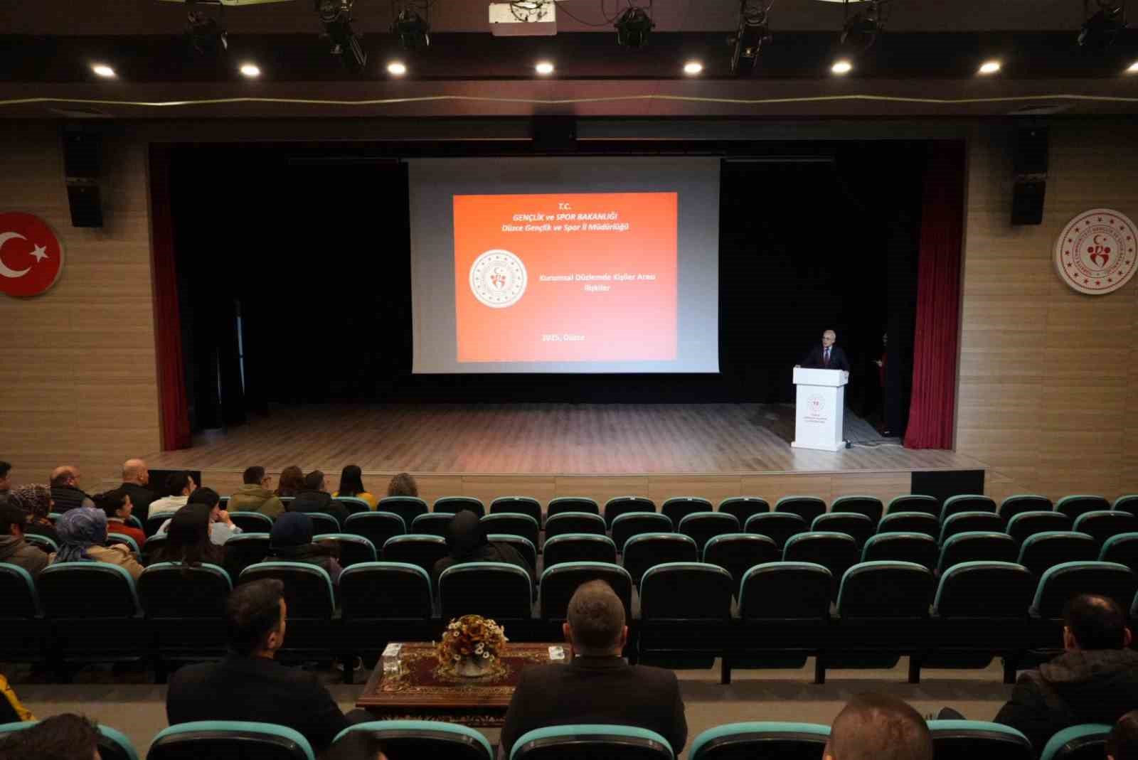 Güvenlik personellerine hizmet içi eğitim verildi
