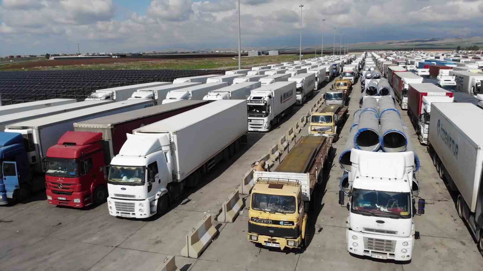 Habur’da kaçakçılığa geçit yok
