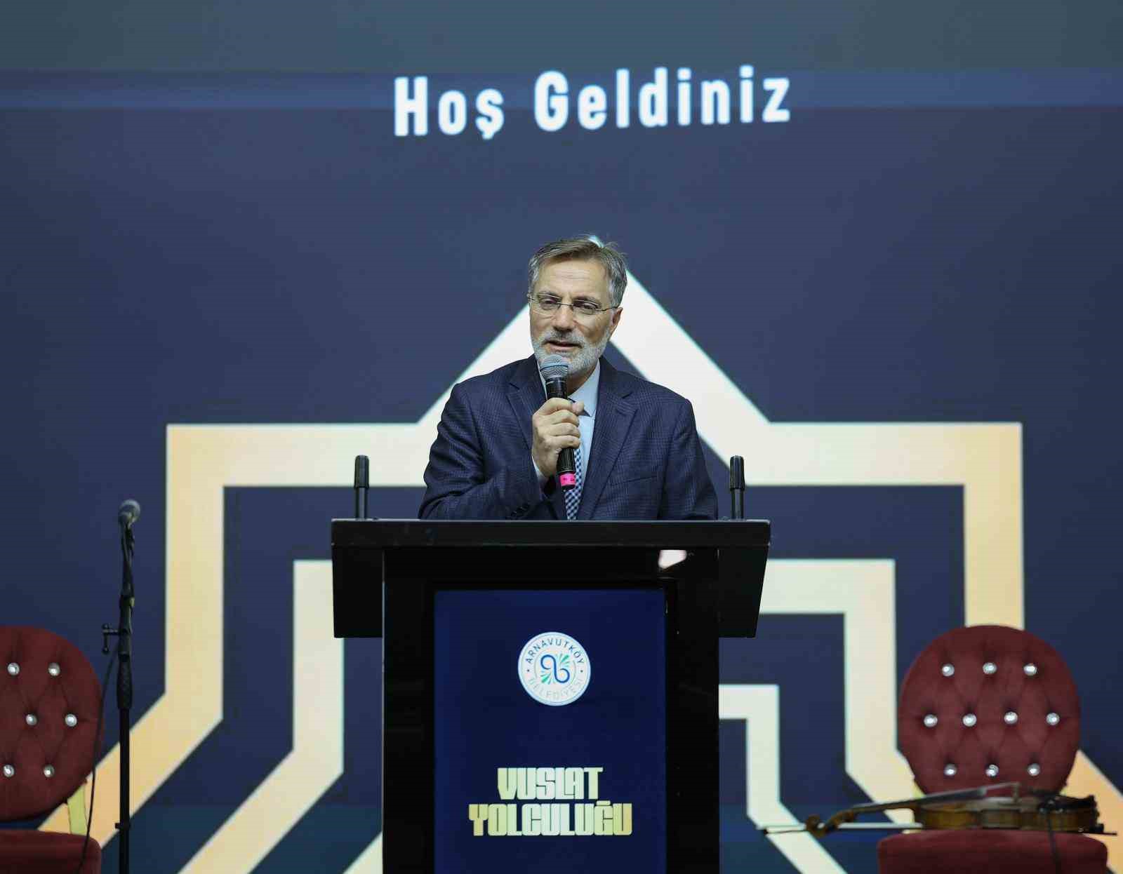 Hacı adayları, Arnavutköy’den dualarla uğurlandı
