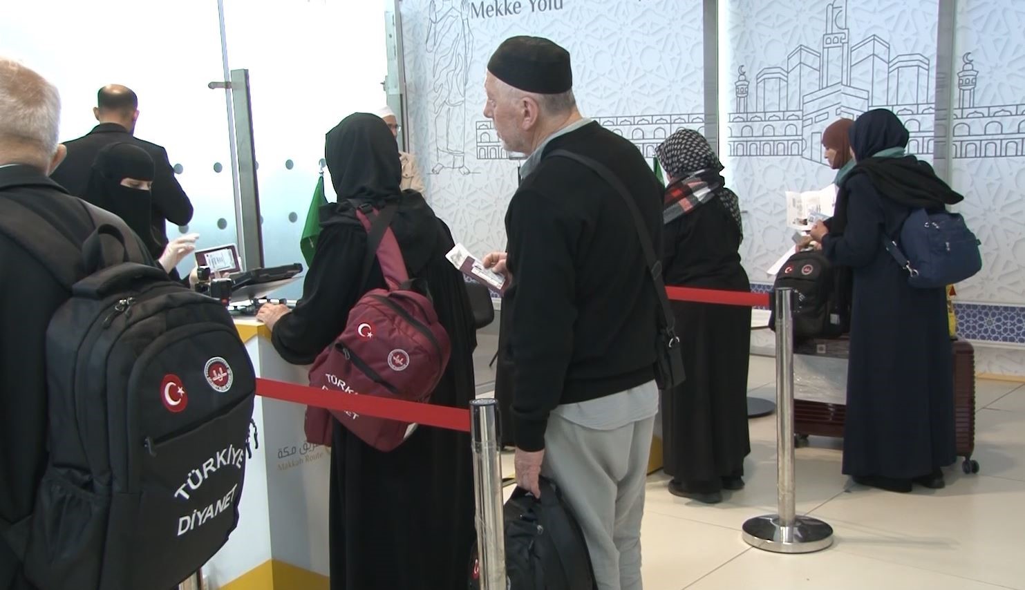Hacı adayları "Mekke Yolu" projesiyle kutsal topraklara doğru yola çıktı
