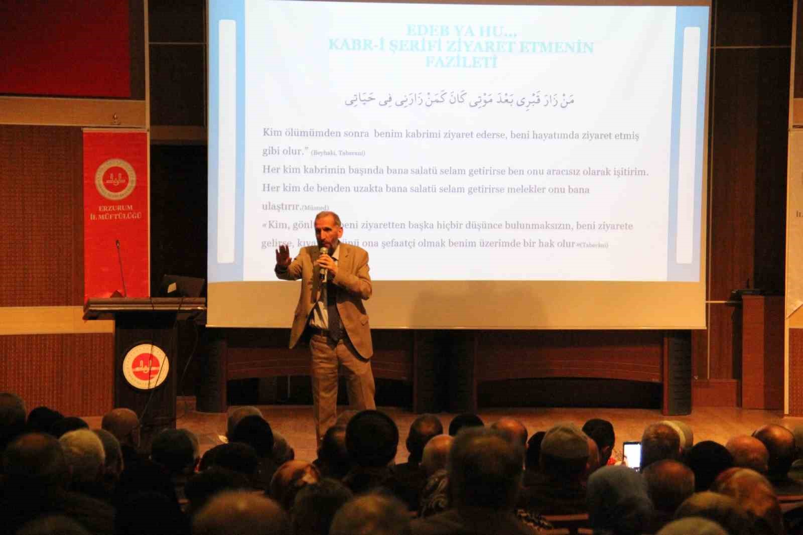 Hacı adaylarına bilgilendirme yapıldı
