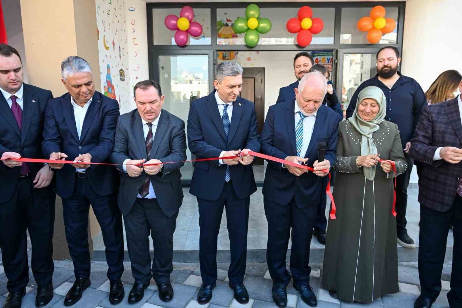 Hacı Nizamettin Demirel Camii ve Hacı Rabiye Demirel Kur’an Kursu hizmete açıldı
