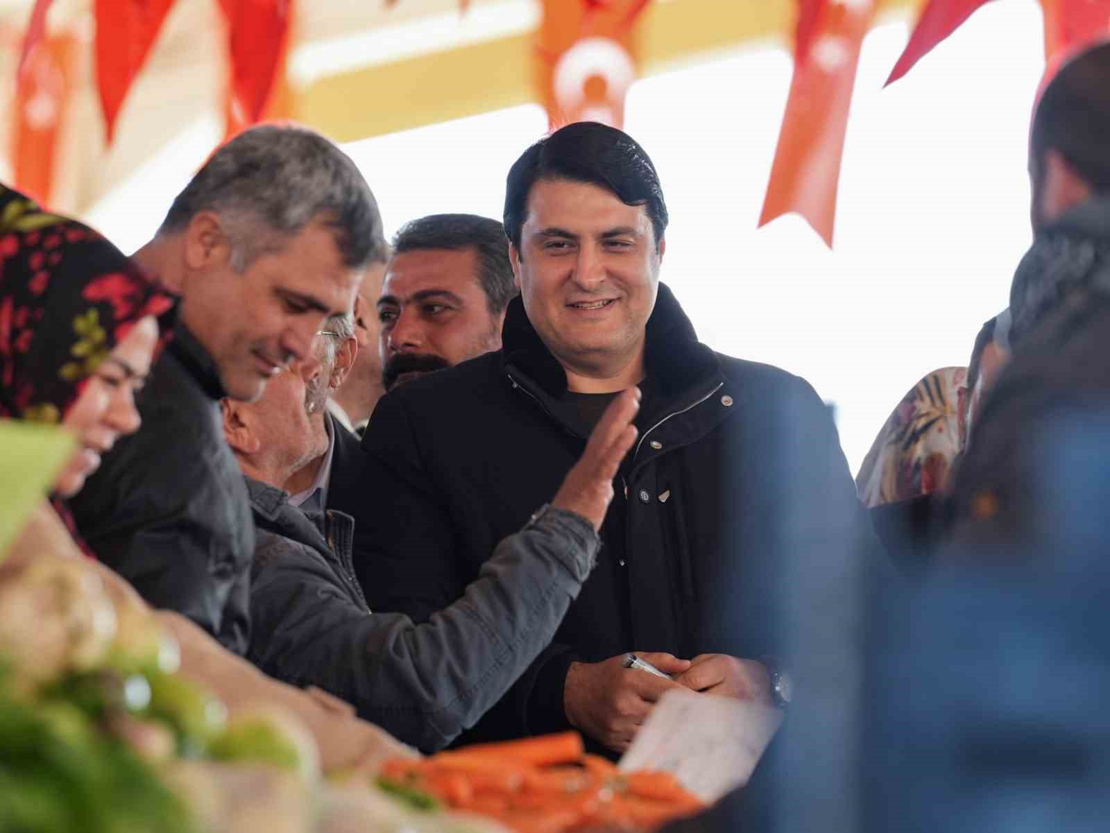 Hacıbaba pazar yeri açıldı
Hacıbaba pazar yeri açıldı