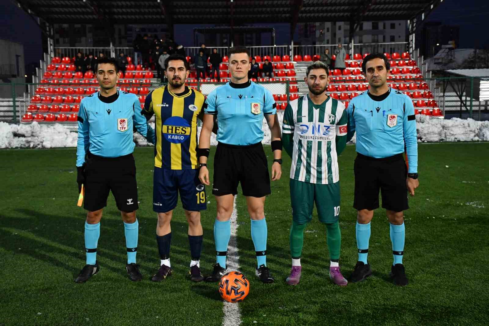 Hacılar Erciyesspor 3 puanı 4 golle aldı
