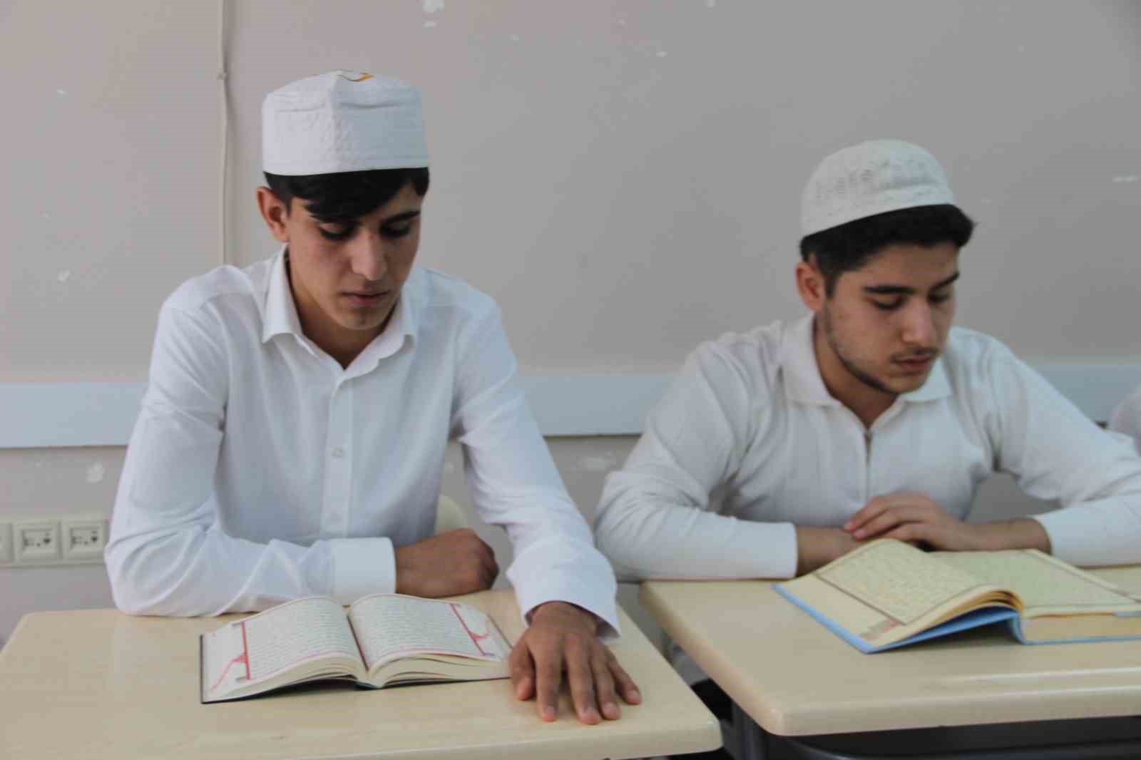 Hafızlık hayaline 95 günde kavuştu
