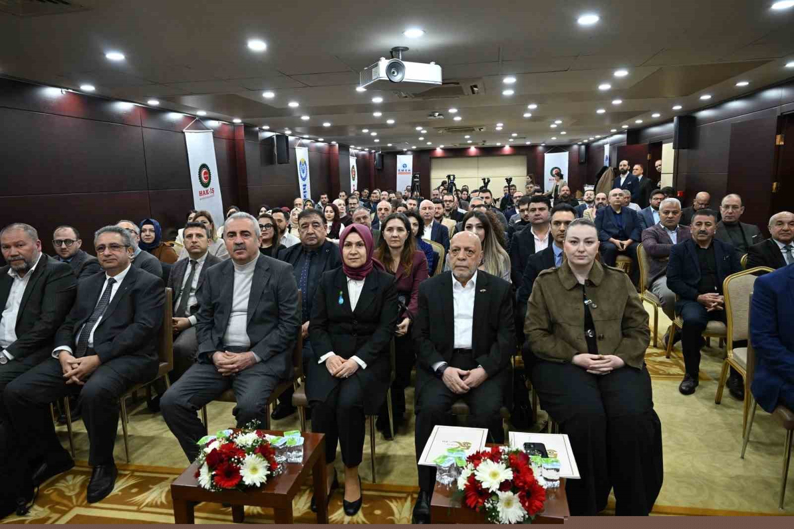 HAK-İŞ Başkanı Arslan: "Suyun ticarileştirilmesine karşı cepheden bir mücadele başlatan Türkiye’de tek konfederasyonuz"
HAK-İŞ Başkanı Arslan: "Suyun ticarileştirilmesine karşı cepheden bir mücadele başlatan Türkiye’de tek konfederasyonuz"