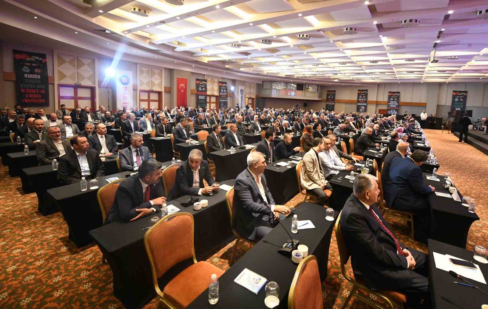 HAK-İŞ Genel Başkanı Mahmut Arslan: "Vergi sisteminin baştan sona değiştirilmesi gerekiyor"
