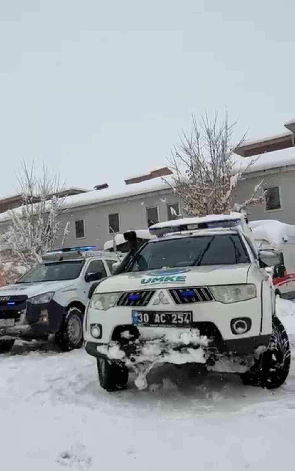Hakkari’de beyaz esarete karşı sağlık seferberliği: 520 hasta kurtarıldı
