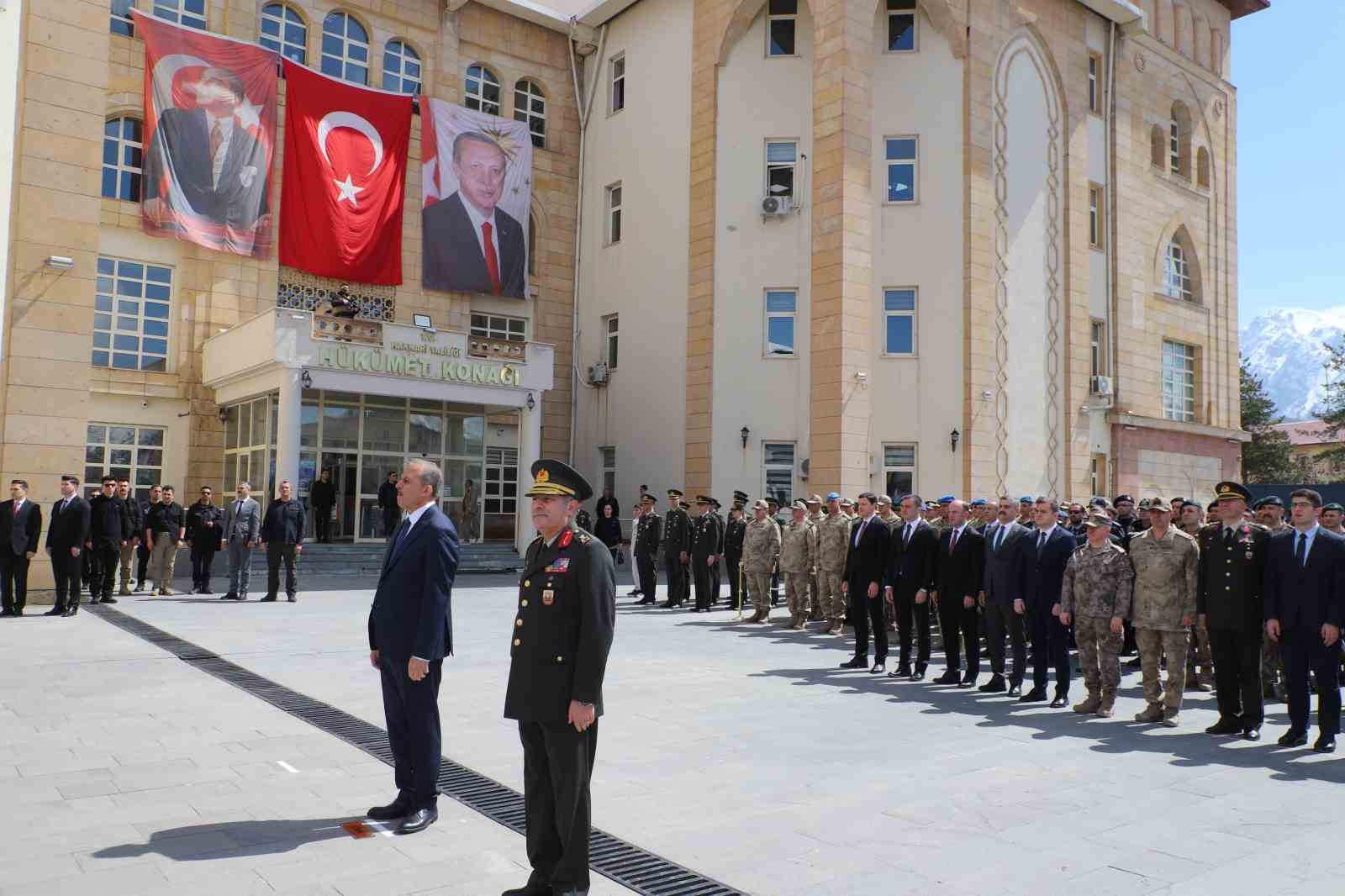 Hakkâri’nin kurtuluşu törenlerle kutlandı
