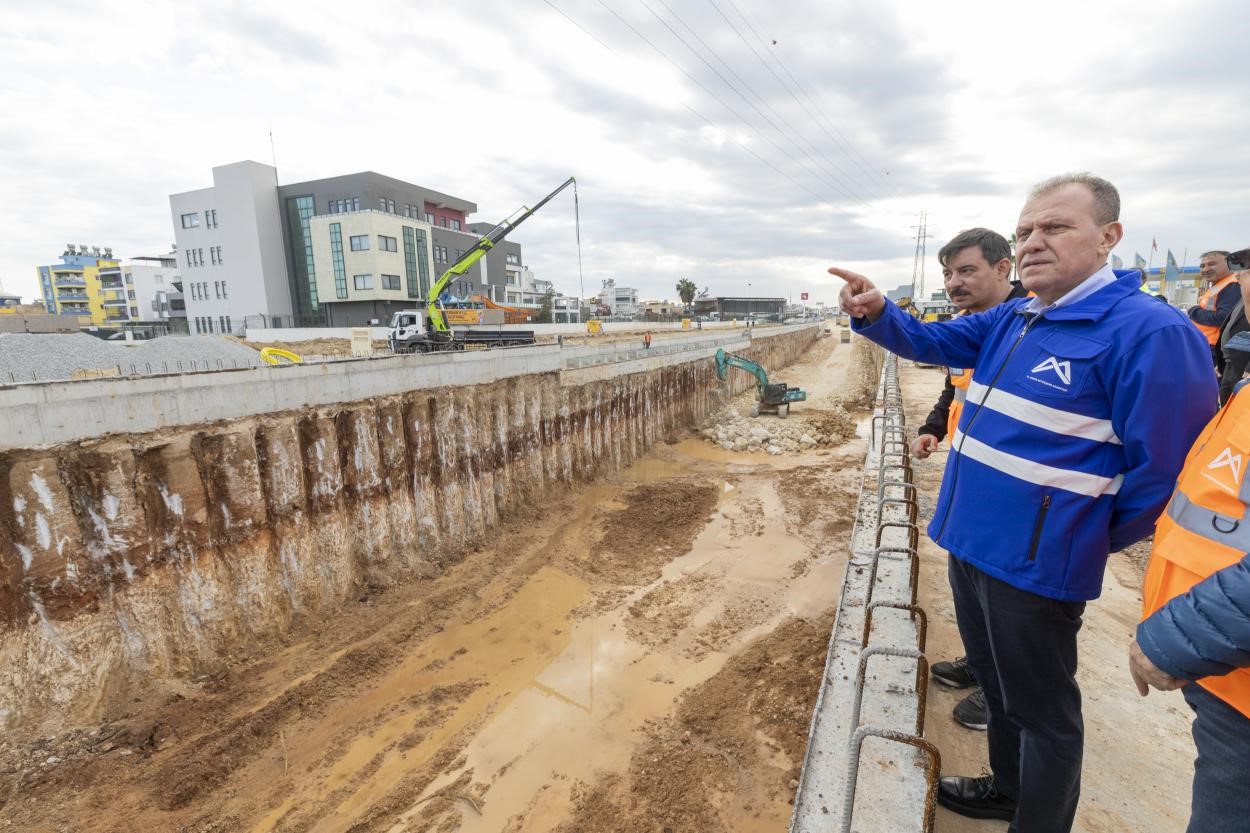 Hal Katlı Kavşağı nisan ayında hizmete girecek
