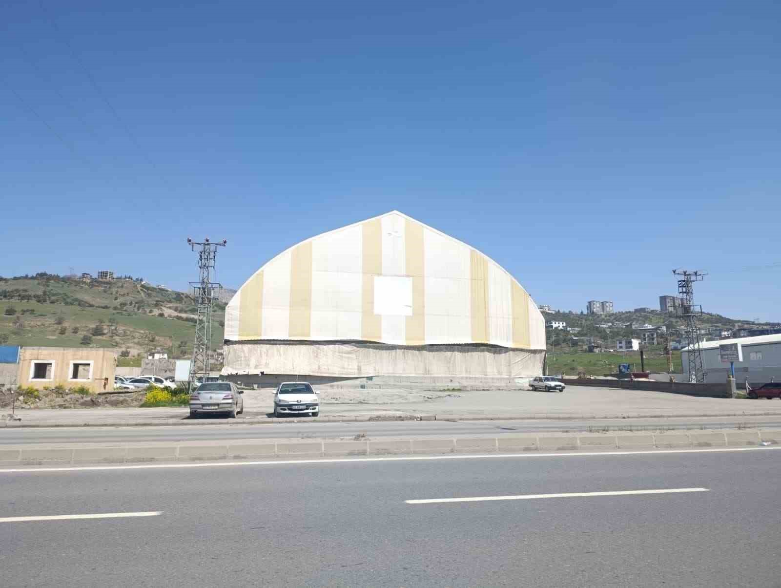 Halı sahada yürek yakan ölüm: Kaleci top darbesi sonrası hayatını kaybetti
