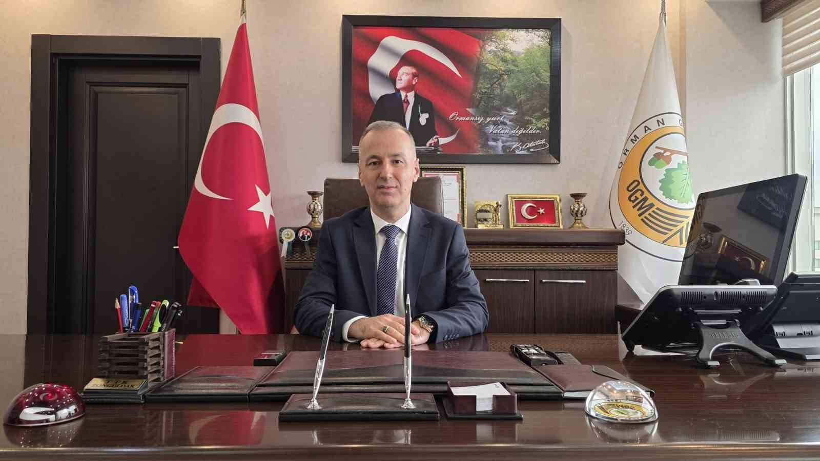 Halil Oflu görevine başladı
