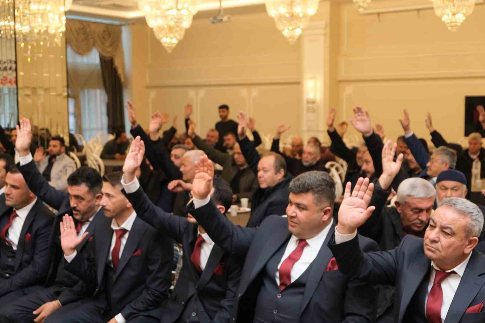 Halk Otobüsçüleri Odası’nda Hayrullah Şahin yeniden başkan seçildi
