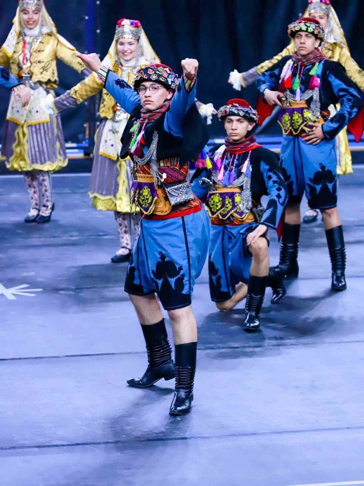 Halk oyunları coşkusu Buldan’da yaşanacak
