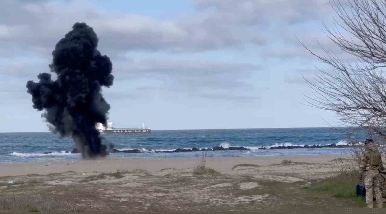 Halk plajındaki İHA, S.A.S. timleri tarafından imha edildi
