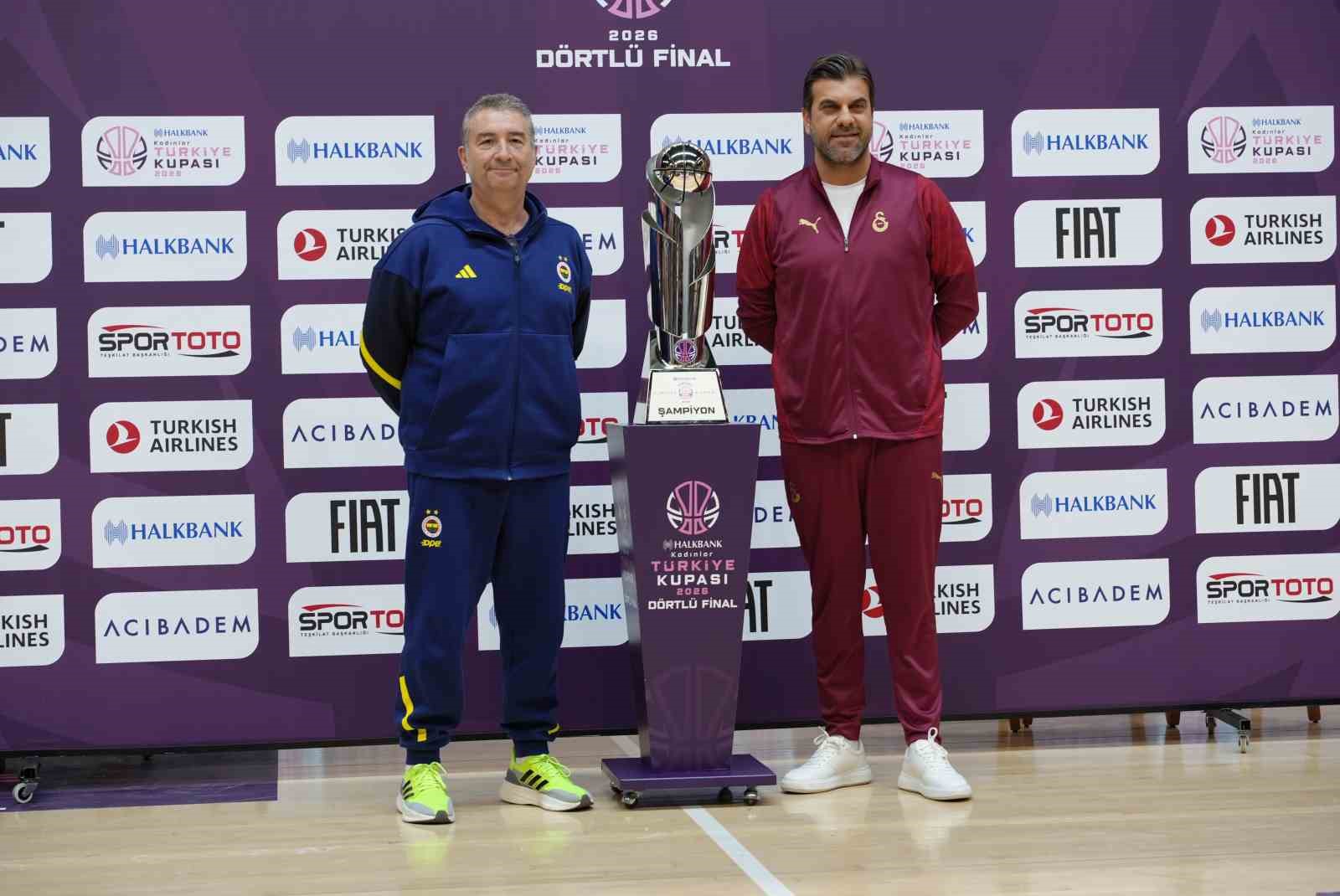 Halkbank Kadınlar Türkiye Kupası final karşılaşması öncesi basın toplantısı düzenlendi
Halkbank Kadınlar Türkiye Kupası final karşılaşması öncesi basın toplantısı düzenlendi