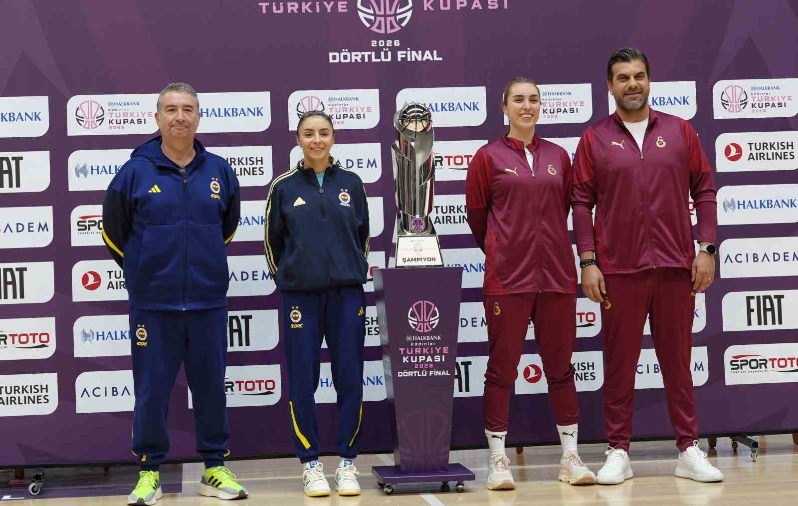 Halkbank Kadınlar Türkiye Kupası final karşılaşması öncesi basın toplantısı düzenlendi
Halkbank Kadınlar Türkiye Kupası final karşılaşması öncesi basın toplantısı düzenlendi