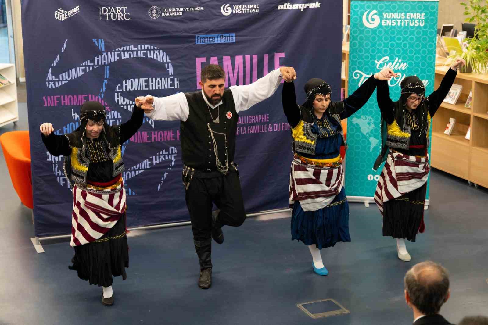 Hane İslam Sanatları Sergisi Paris’te
